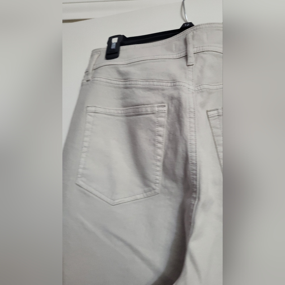 LOFT Cream Boot Cut Pants Size 12/31 - Picture 10 of 10